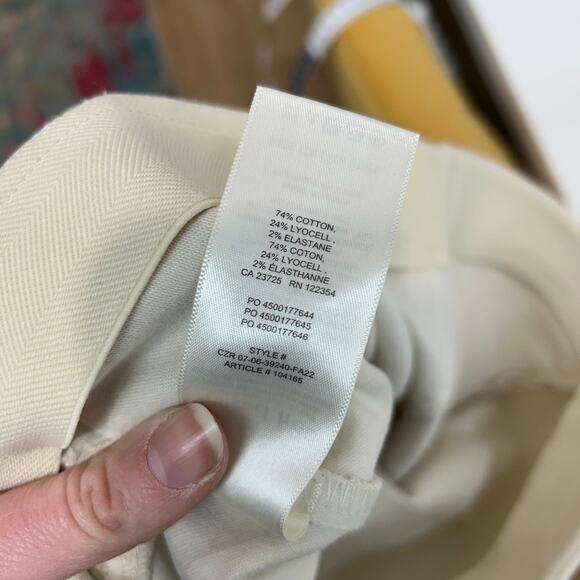 $128 Aritzia Wilfred Free Goodtime Pant 4 Mid Rise Flare Neutral Minimalist - Picture 7 of 7